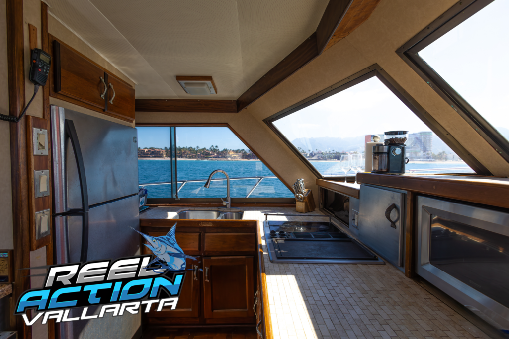 reel-action-vallarta-kitchen